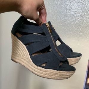 Black Wedges with Zipper